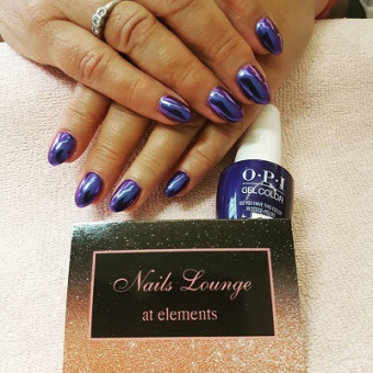 metallic nails at top nail salon in bishop's stortford