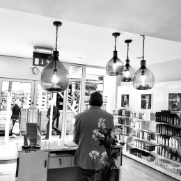 INSIDE-ELEMENTS-SALON-BW